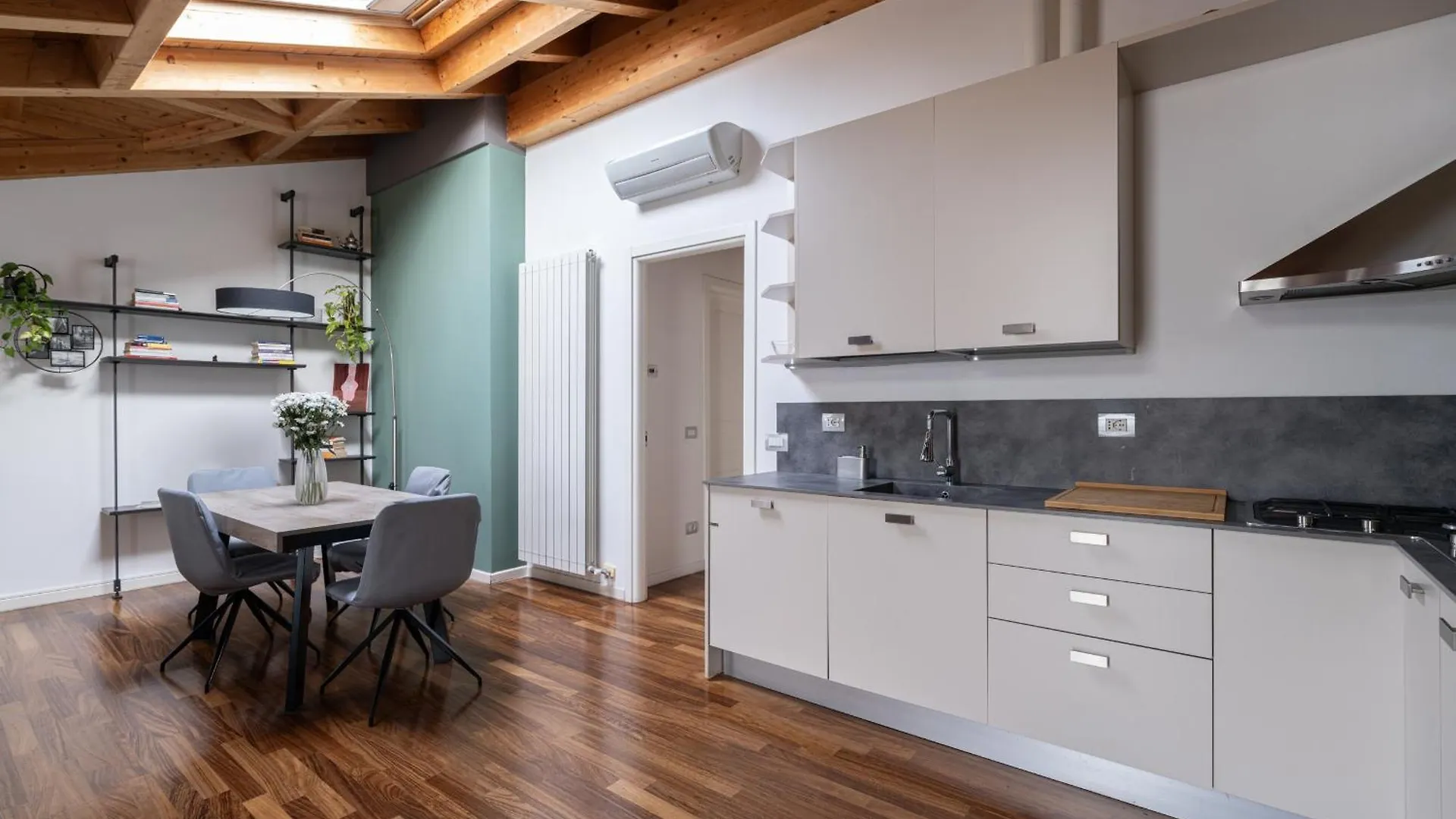 Spazioso Loft In Bicocca Milaan Appartement