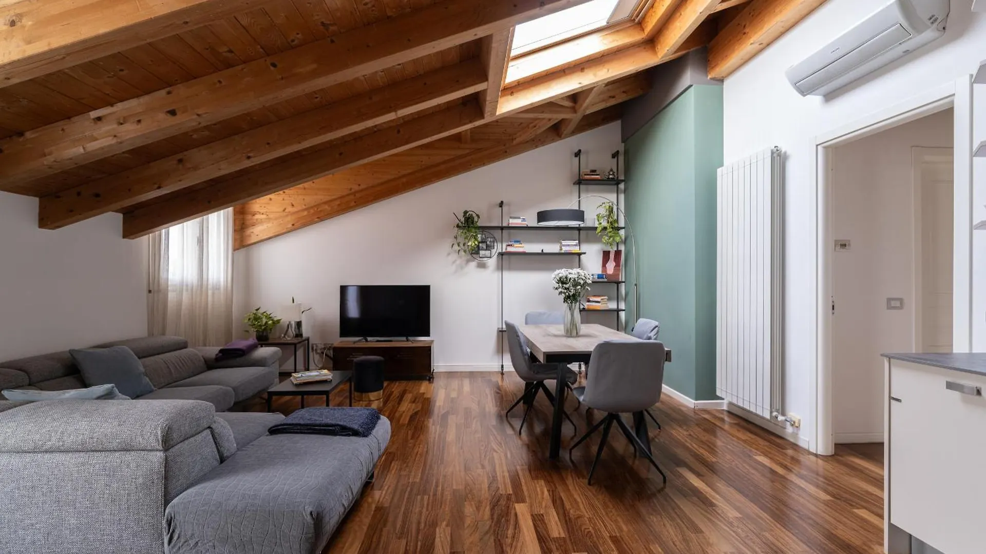 Spazioso Loft In Bicocca Milaan